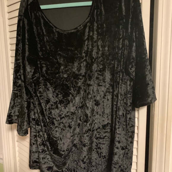 Velvet tunic - Picture 2 of 3